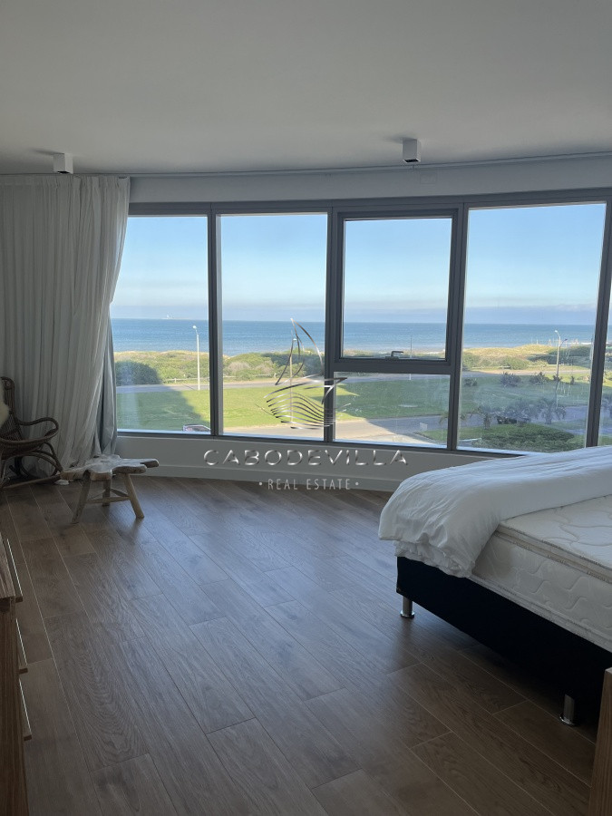 Apartamento ID.272 - En venta apartamento de 3 dormitorios mas dependencia 