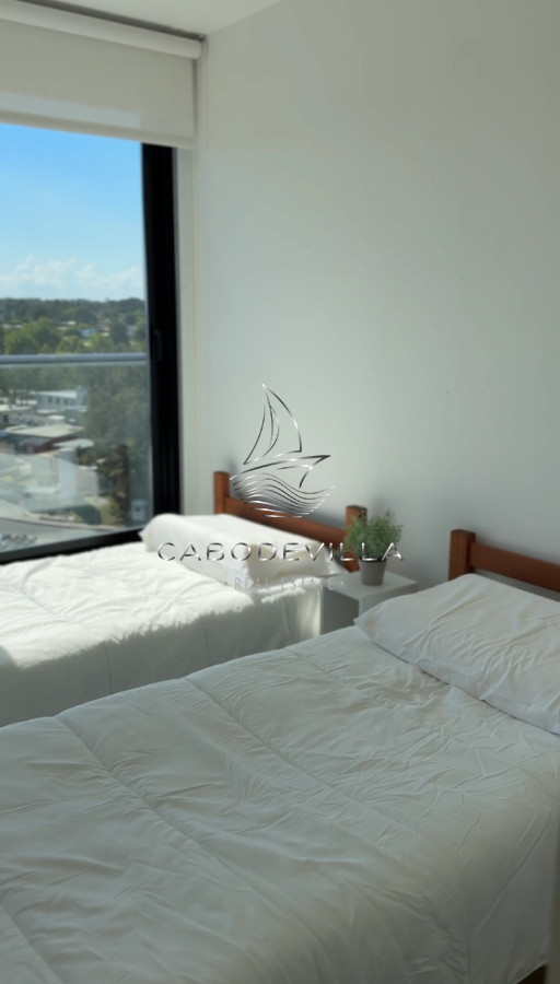 Apartamento ID.682 - En alquiler anual departamento de 2 dormitorios y 1 baño Punta del Este 