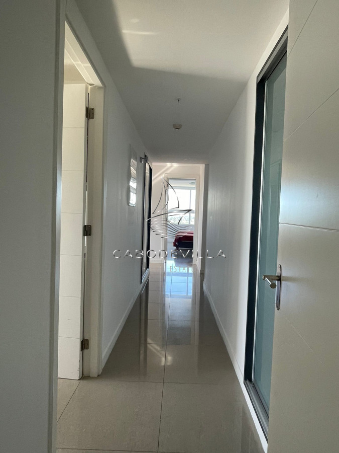Apartamento ID.198 - Departamento de 3 dormitorios más dependencia Roosevelt Punta del Este 