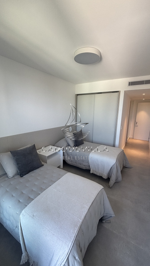 Apartamento ID.727 - Alquiler anual departamento de 3 dormitorios en suite Punta del Este 