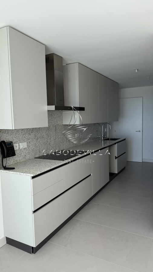 Apartamento ID.967 - En venta departamento de 3 dormitorios Punta del Este 