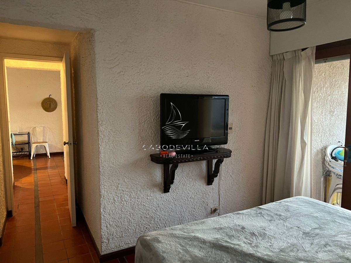 Apartamento ID.215 - Apartamento en primera línea del mar venta y alquiler invernal Punta del Este 