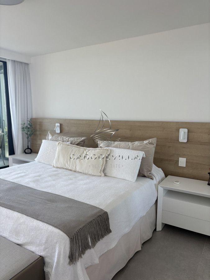 Apartamento ID.727 - Alquiler anual departamento de 3 dormitorios en suite Punta del Este 