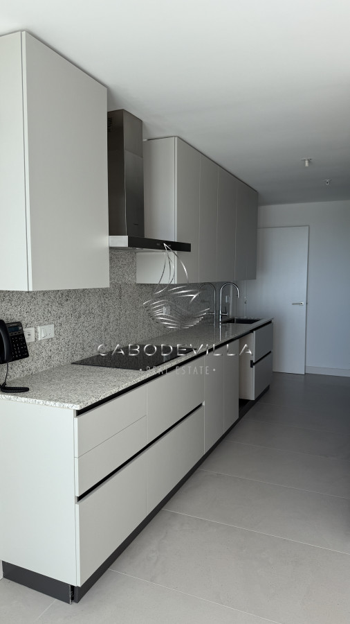 Apartamento ID.967 - En venta departamento de 3 dormitorios Punta del Este 
