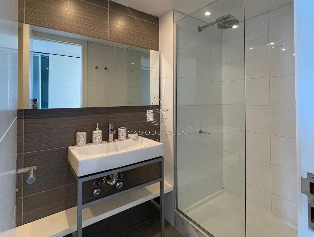 Apartamento ID.198 - Departamento de 3 dormitorios más dependencia Roosevelt Punta del Este 