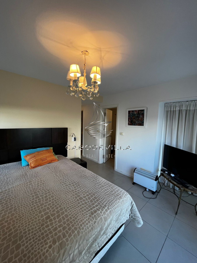 Apartamento ID.75 - En venta y alquiler  apartamento de 3 dormitorios, playa brava 