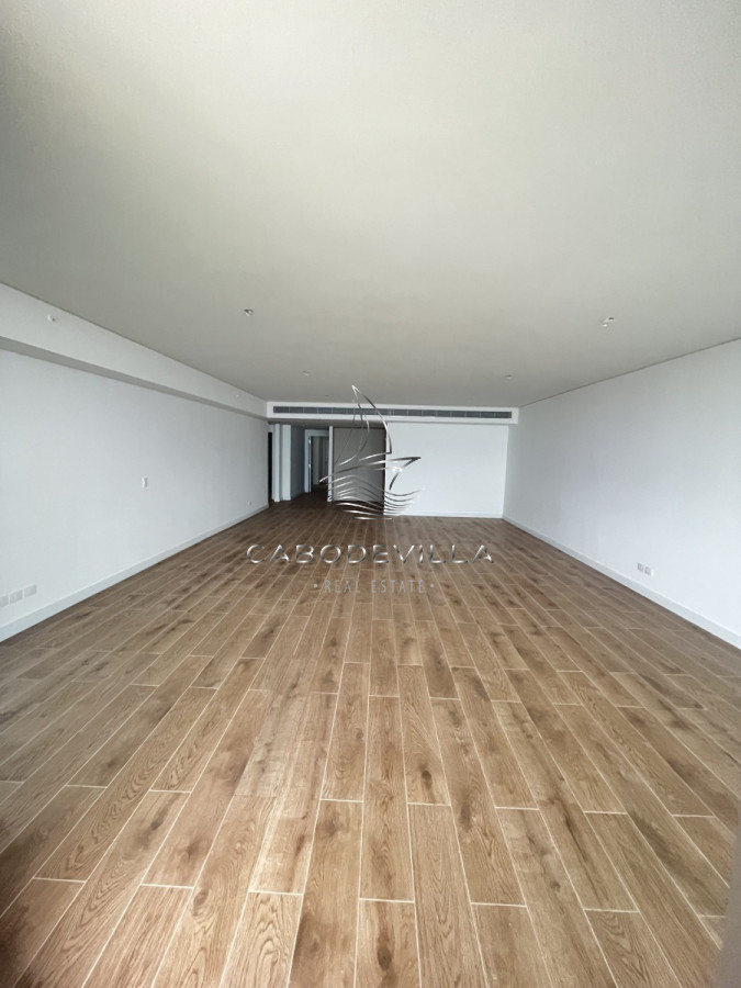 Apartamento ID.292 - En venta y alquiler anual apartamento de 3 dormitorios mas dependencia primera línea de Playa Brava Punta del Este