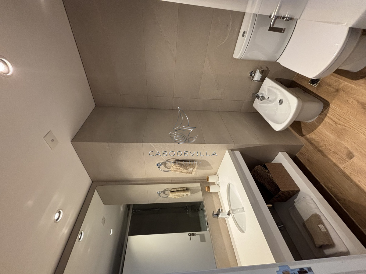 Apartamento ID.427 - En alquiler depto de 3 dormitorios más dependencia de servicio Punta del Este 