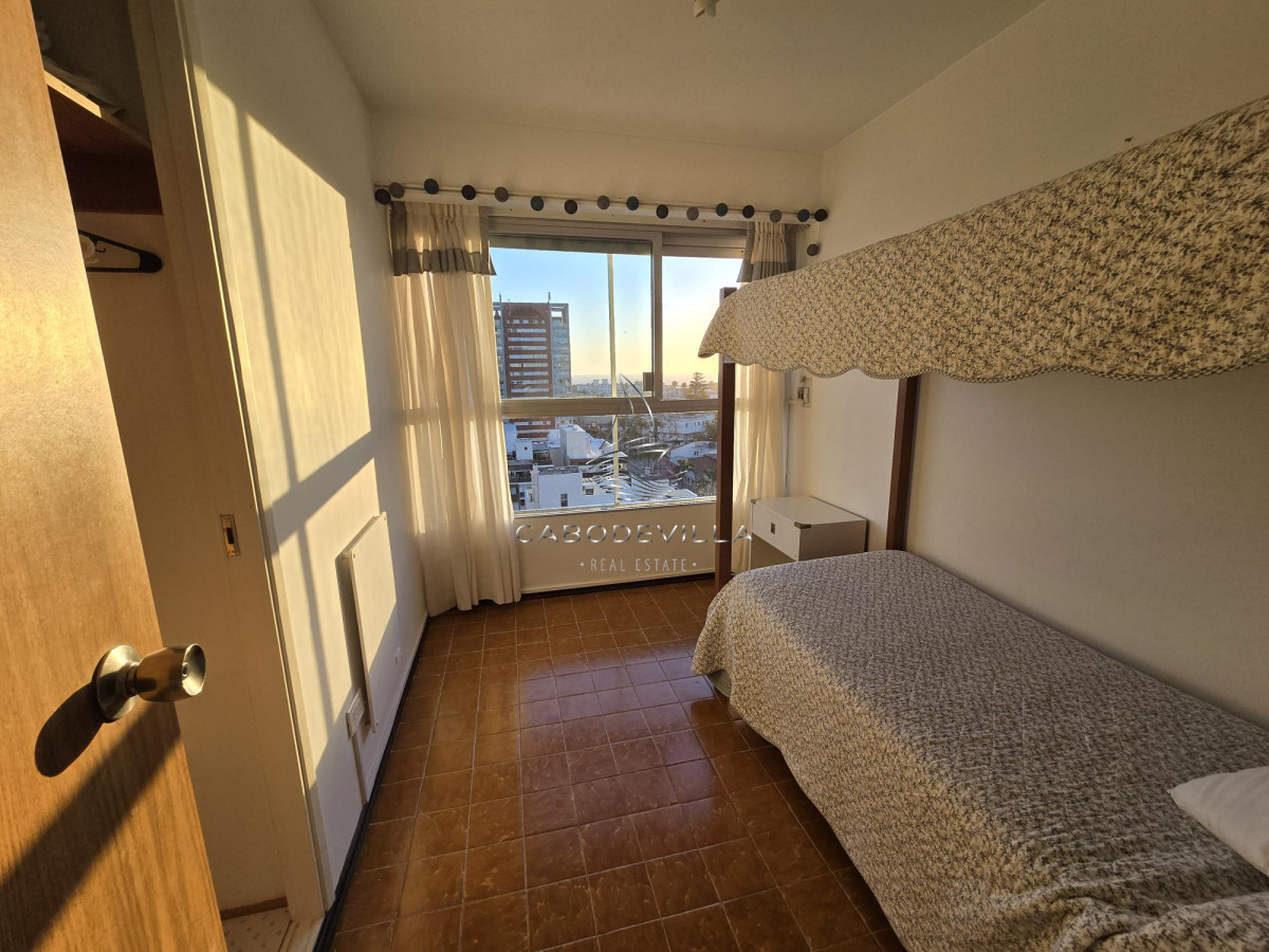 Apartamento ID.697 - Alquiler de verano departamento de 3 dormitorios 