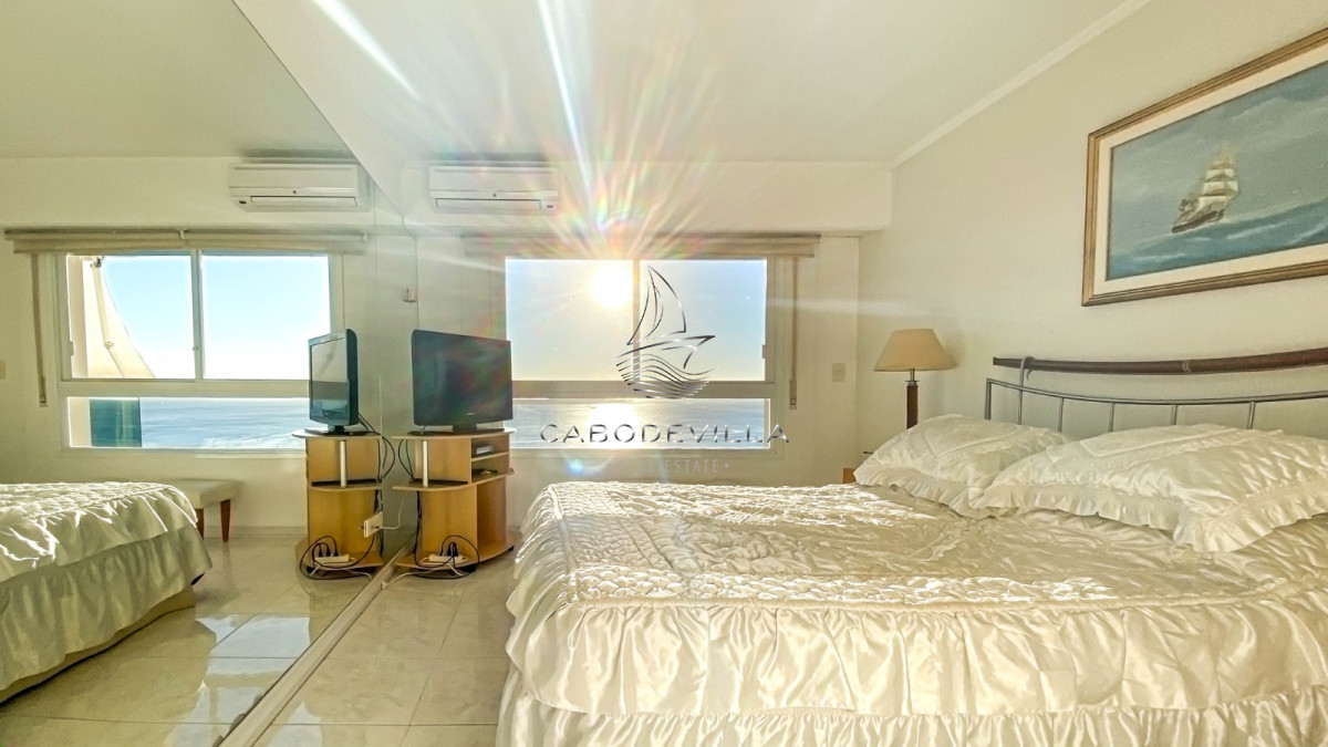 Apartamento ID.249 - En alquiler apartamento de 3 dormitorios más dependencia de servicio parada 5 de Playa Mansa Punta del Este 