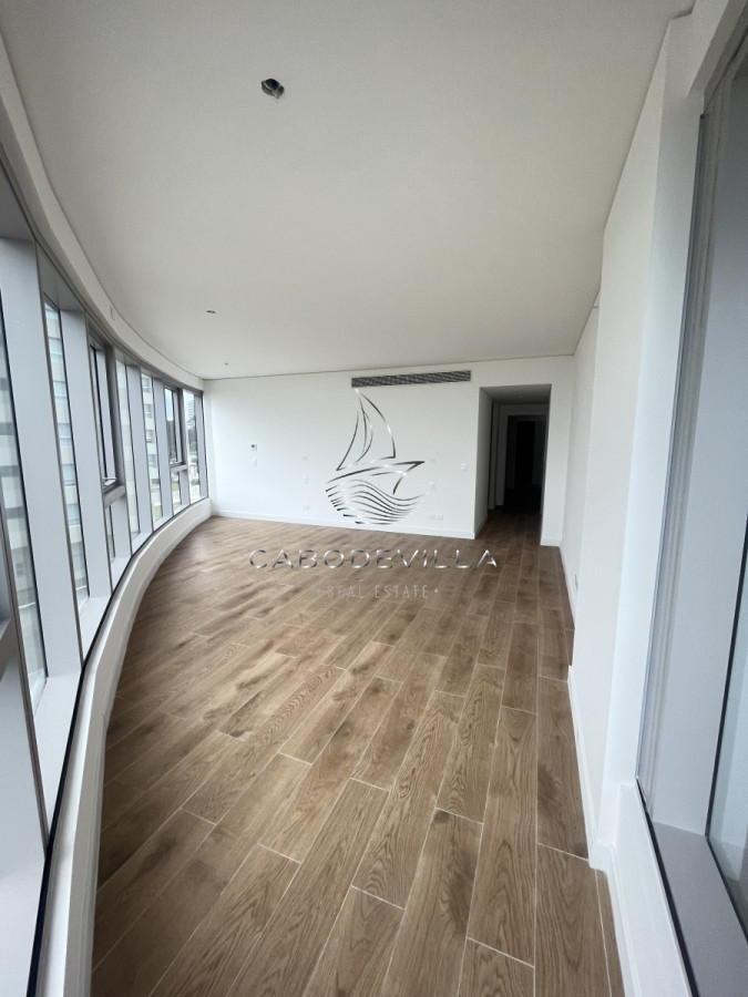 Apartamento ID.292 - En venta y alquiler anual apartamento de 3 dormitorios mas dependencia primera línea de Playa Brava Punta del Este
