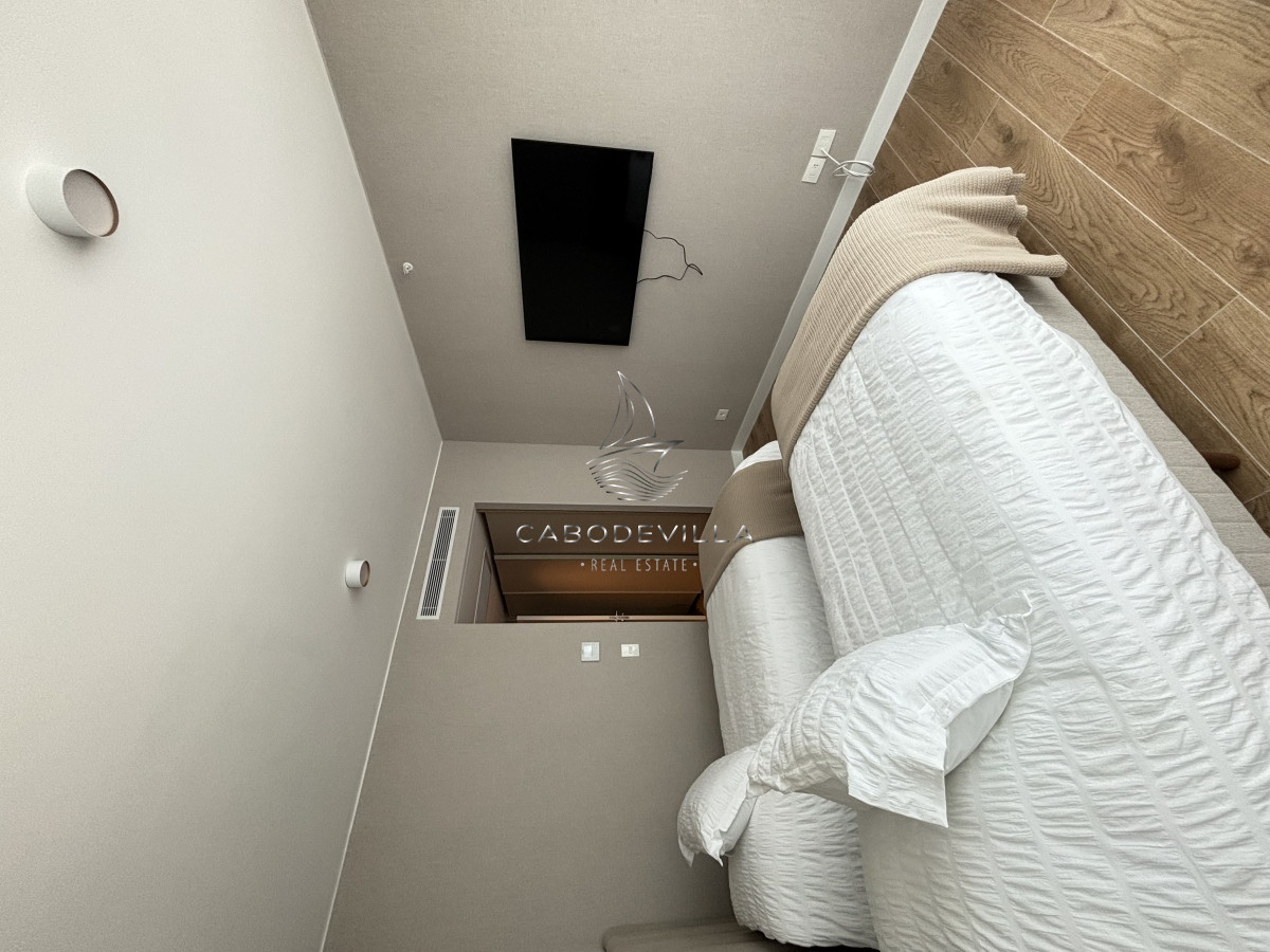 Apartamento ID.427 - En alquiler depto de 3 dormitorios más dependencia de servicio Punta del Este 