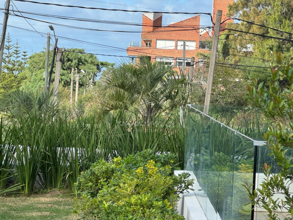 Apartamento ID.530 - En venta y alquiler anual departamento en Punta del Este 