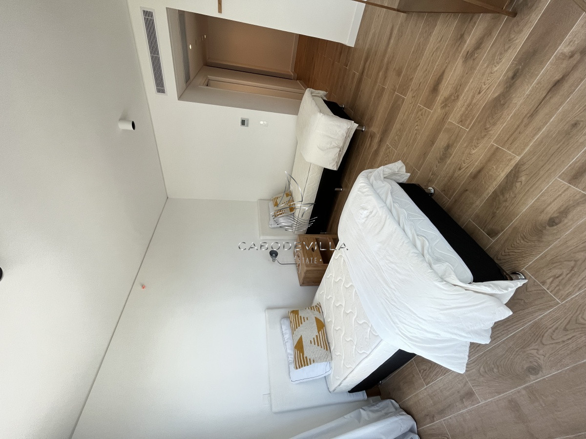 Apartamento ID.272 - En venta apartamento de 3 dormitorios mas dependencia 