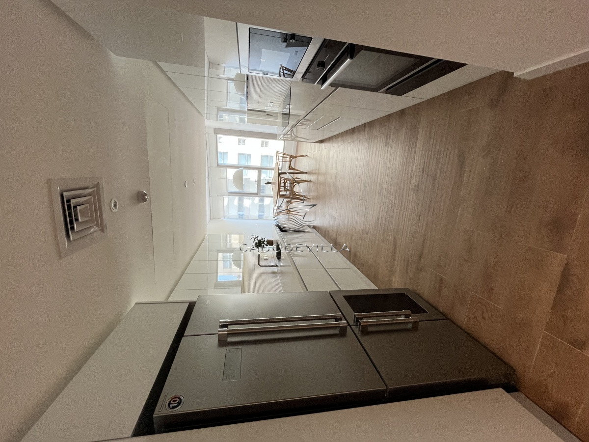 Apartamento ID.272 - En venta apartamento de 3 dormitorios mas dependencia 