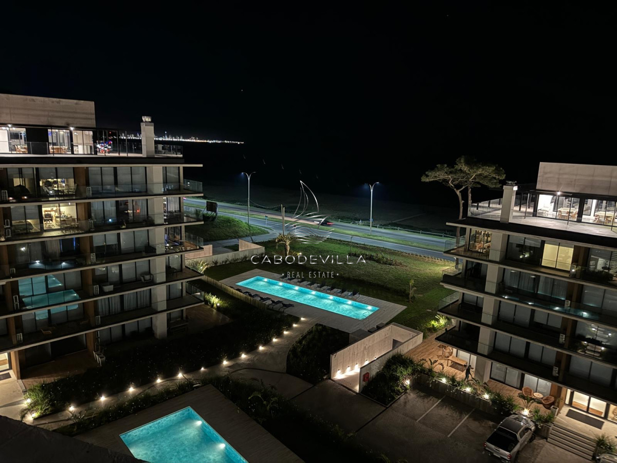 Apartamento ID.670 - Alquiler anual apartamento de 2 dormitorios y 2 baños Punta del Este 