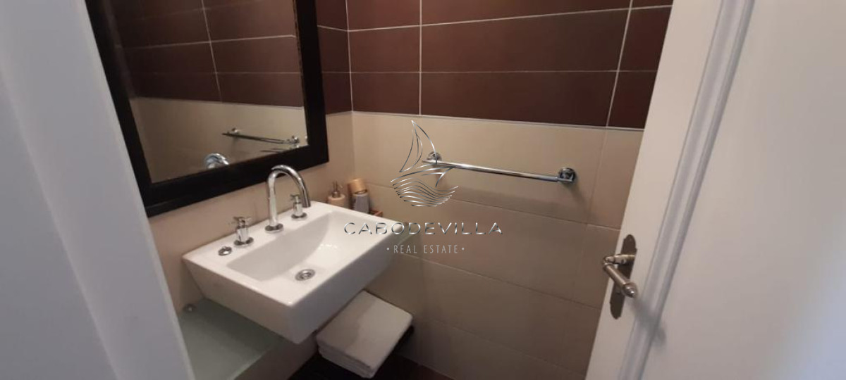 Apartamento ID.52 - Apartamento en alquiler anual de 2 dormitorios, Playa Brava 