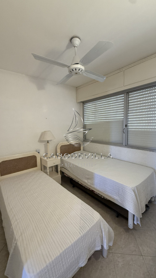 Apartamento ID.348 - En venta departamento de 2 dormitorios y 2 baños Punta del Este 