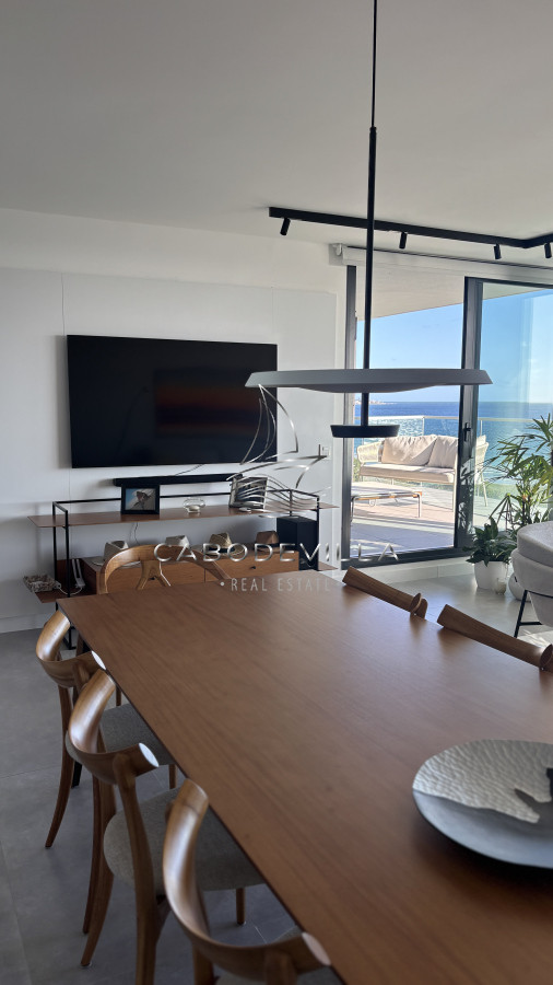 Apartamento ID.727 - Alquiler anual departamento de 3 dormitorios en suite Punta del Este 