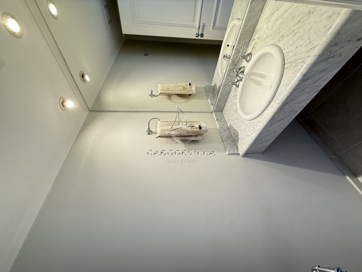 Apartamento ID.876 - En venta y alquiler departamento Punta del Este 