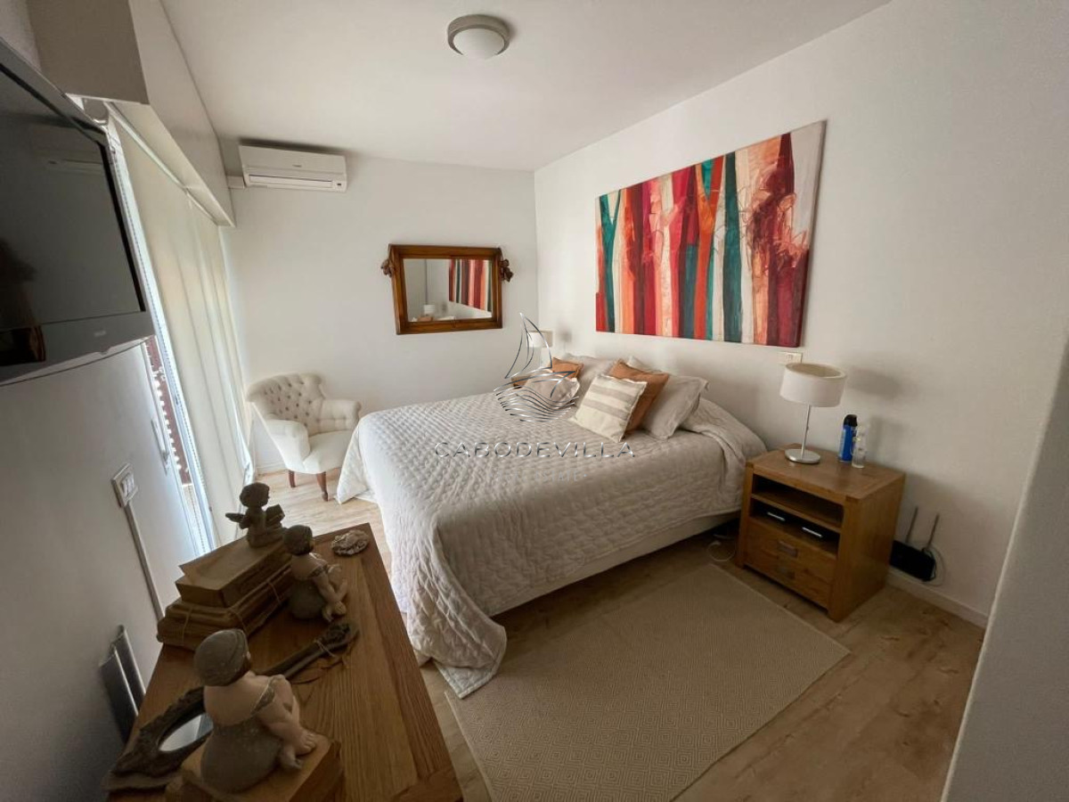 Apartamento ID.425 - Alquiler en Peninsula de Punta del Este 