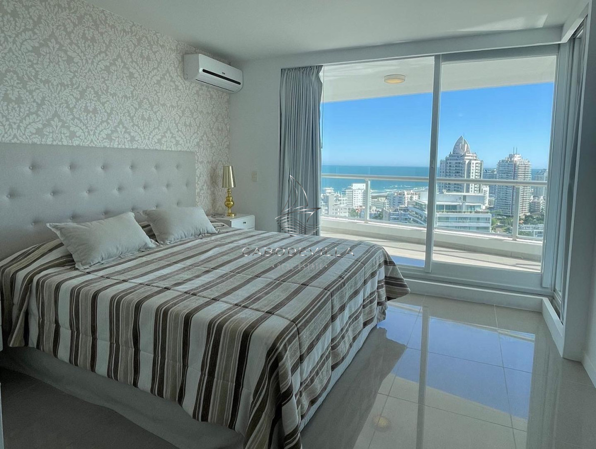 Apartamento ID.198 - Departamento de 3 dormitorios más dependencia Roosevelt Punta del Este 