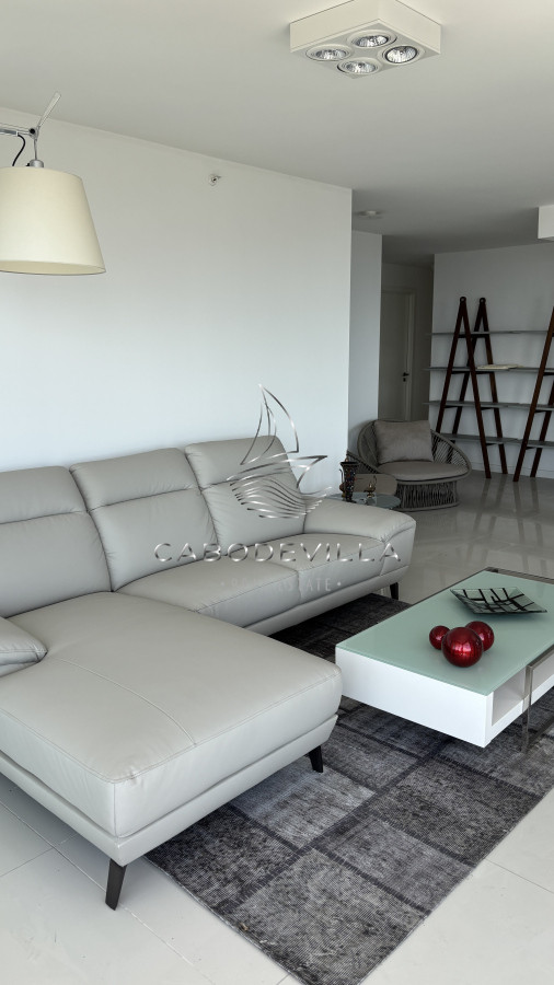 Apartamento ID.695 - En alquiler departamento de 3 suite con vista al mar 