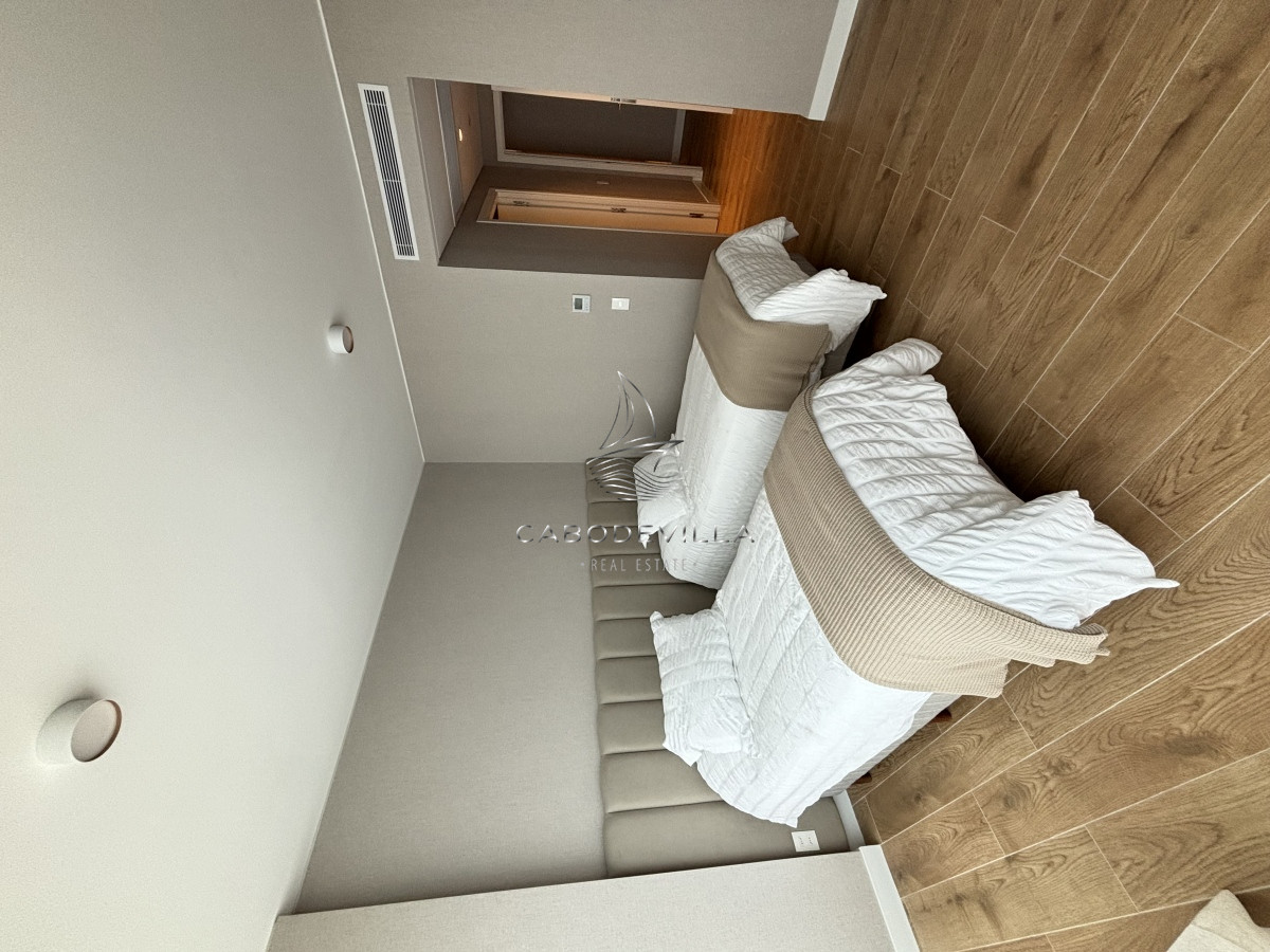 Apartamento ID.427 - En alquiler depto de 3 dormitorios más dependencia de servicio Punta del Este 