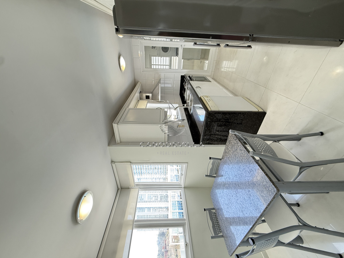 Apartamento ID.876 - En venta y alquiler departamento Punta del Este 