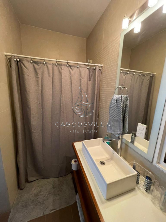Apartamento ID.425 - Alquiler en Peninsula de Punta del Este 