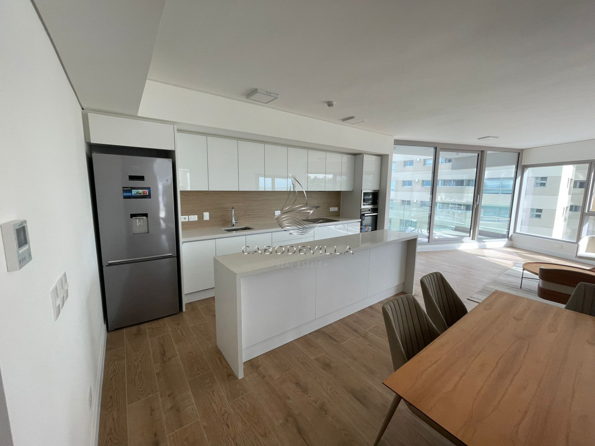 Apartamento ID.350 - En venta y alquiler anual departamento de 2 dormitorios Punta del Este 