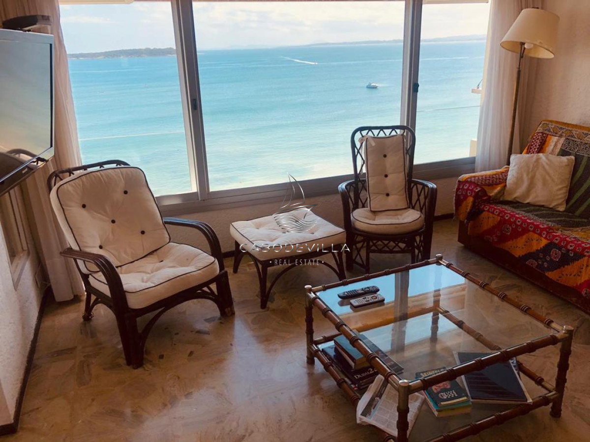 Apartamento ID.60 - En venta apartamento de 4 dormitorios, playa Mansa