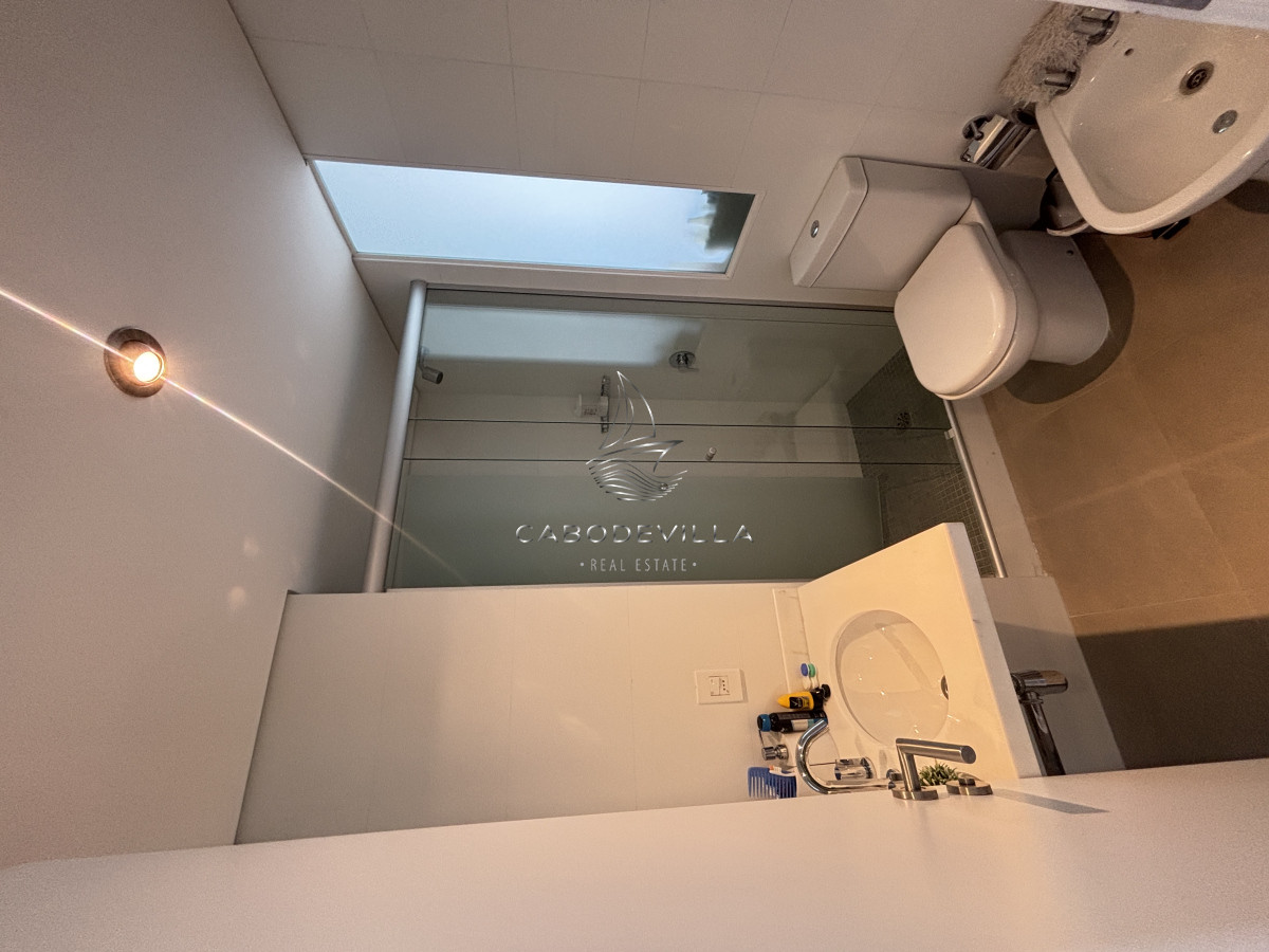 Apartamento ID.193 - En venta apartamento de 2 dormitorios y 2 baños Punta del Este 