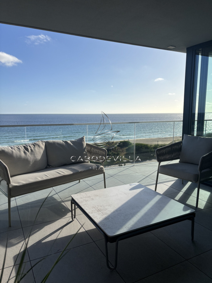 Apartamento ID.727 - Alquiler anual departamento de 3 dormitorios en suite Punta del Este 