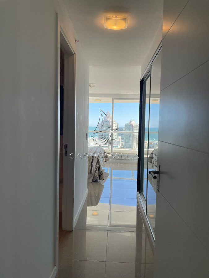 Apartamento ID.198 - Departamento de 3 dormitorios más dependencia Roosevelt Punta del Este 