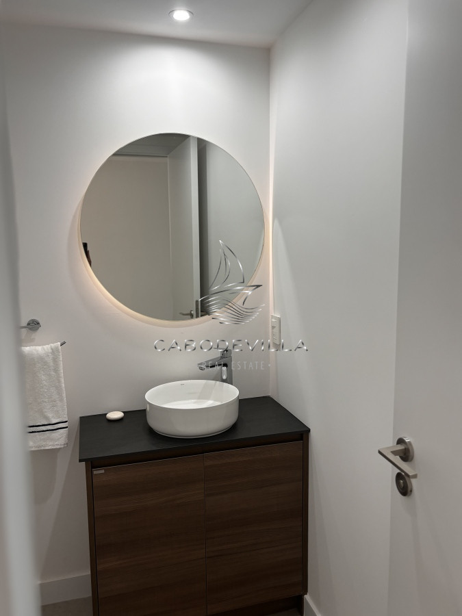Apartamento ID.446 - En venta departamento de 3 dormitorios Playa Mansa 