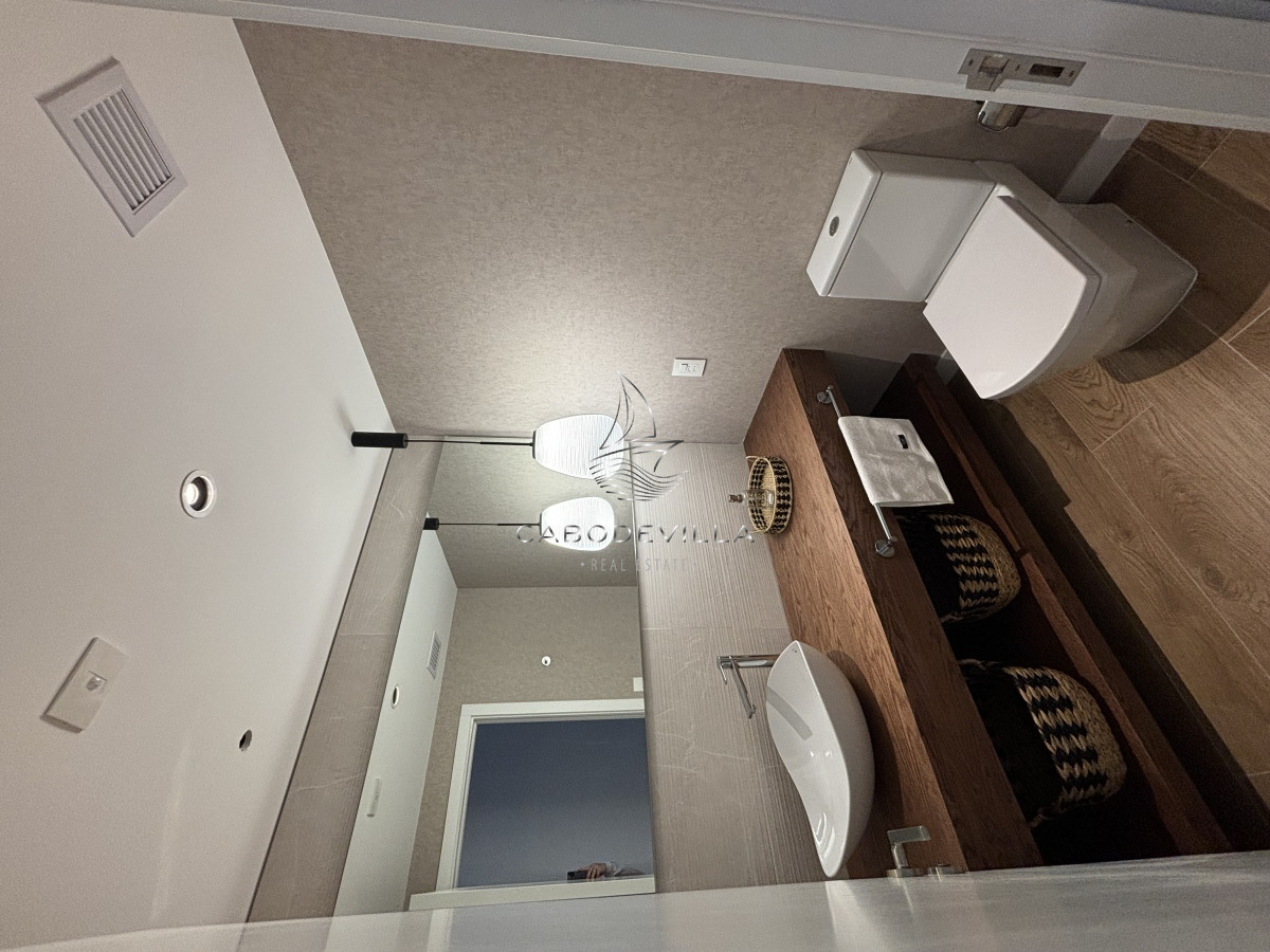 Apartamento ID.427 - En alquiler depto de 3 dormitorios más dependencia de servicio Punta del Este 