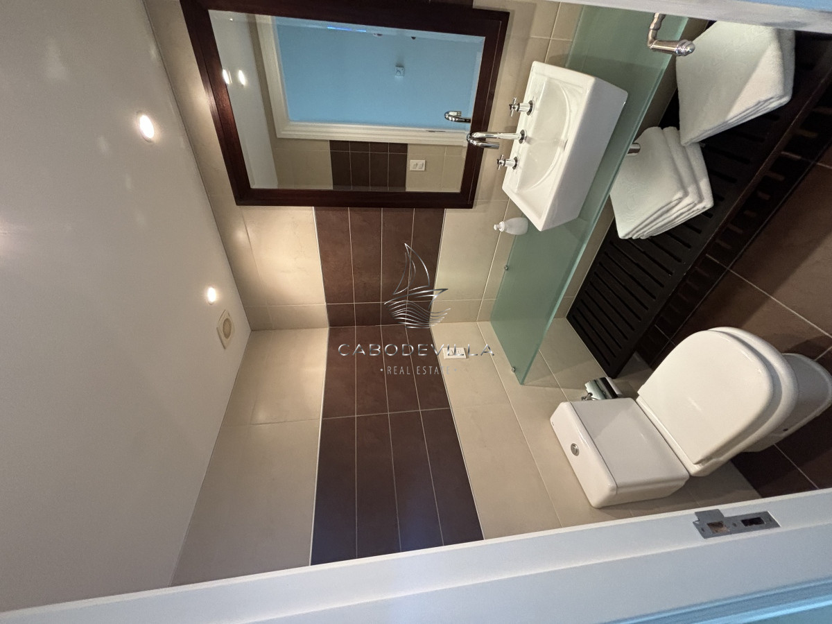 Apartamento ID.412 - En alquiler apartamento de 3 dormitorios más dependencia 