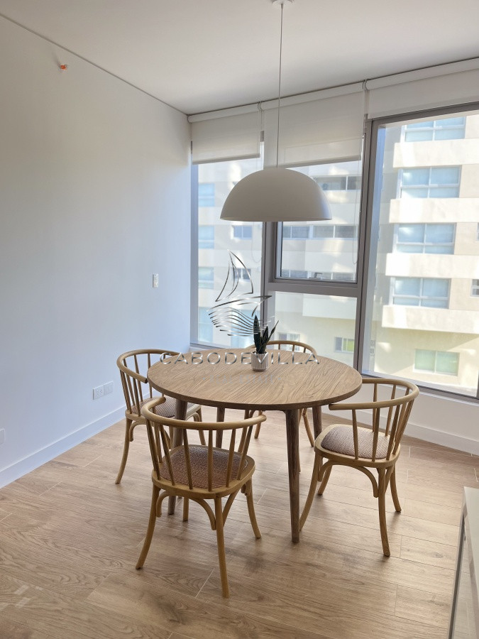 Apartamento ID.272 - En venta apartamento de 3 dormitorios mas dependencia 