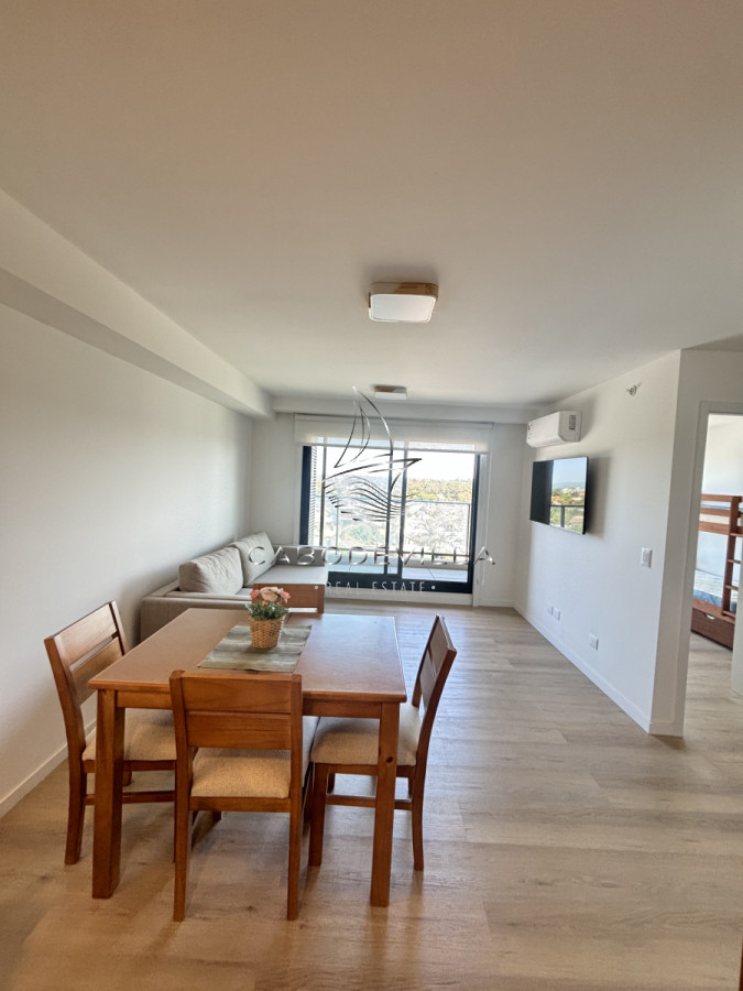 Apartamento ID.682 - Alquiler anual departamento de 2 dormitorios y 1 baño Punta del Este 