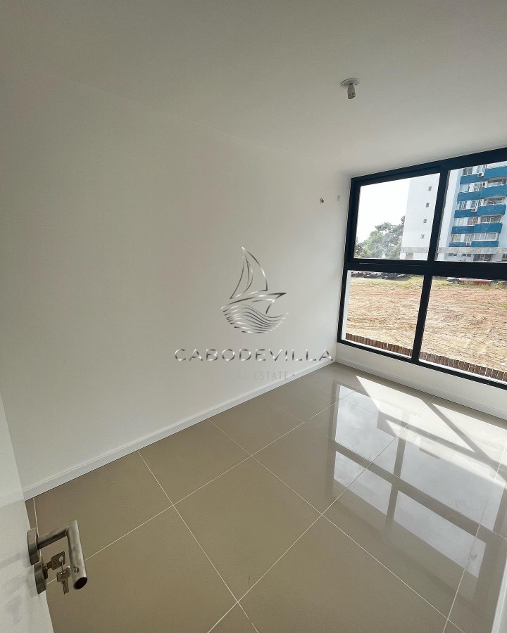 Apartamento ID.5 - En alquiler anual  apartamento de 2 dormitorios a estrenar Roosevelt 