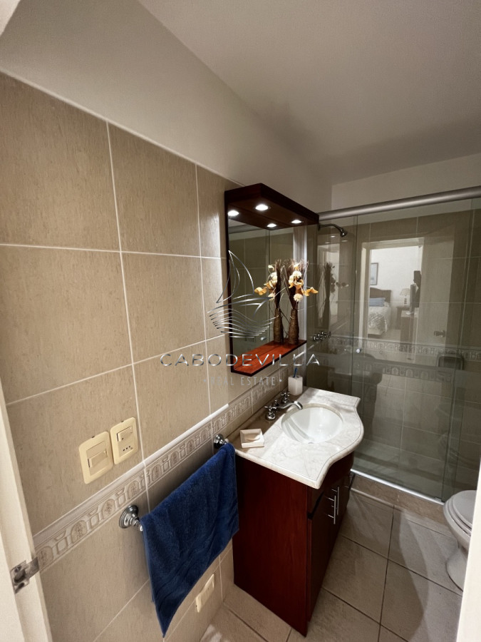 Apartamento ID.81 - En venta y alquiler apartamento de 2 dormitorios Península Punta del Este 
