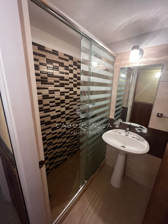 Apartamento ID.17 - En venta y alquiler  apartamento de 3 dormitorios, playa Mansa 