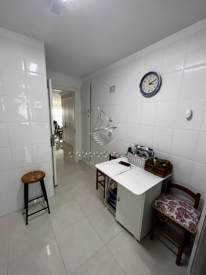 Apartamento ID.138 - En alquiler apartamento de 3 dormitorios y 3 baños Playa Mansa 