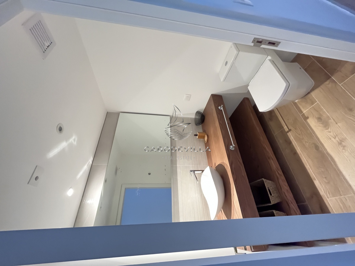 Apartamento ID.272 - En venta apartamento de 3 dormitorios mas dependencia 