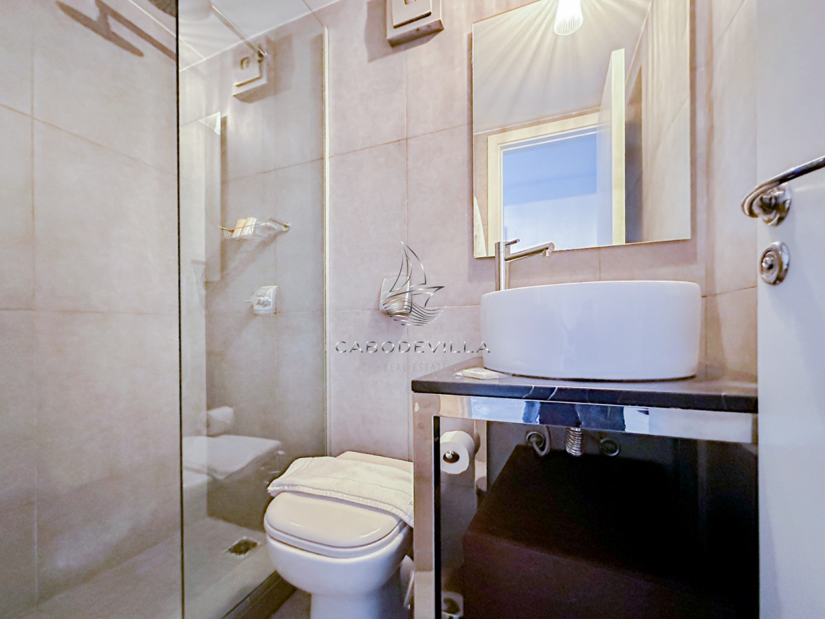 Apartamento ID.524 - Venta de apartamento de dos dormitorios en Torre YOO Punta.