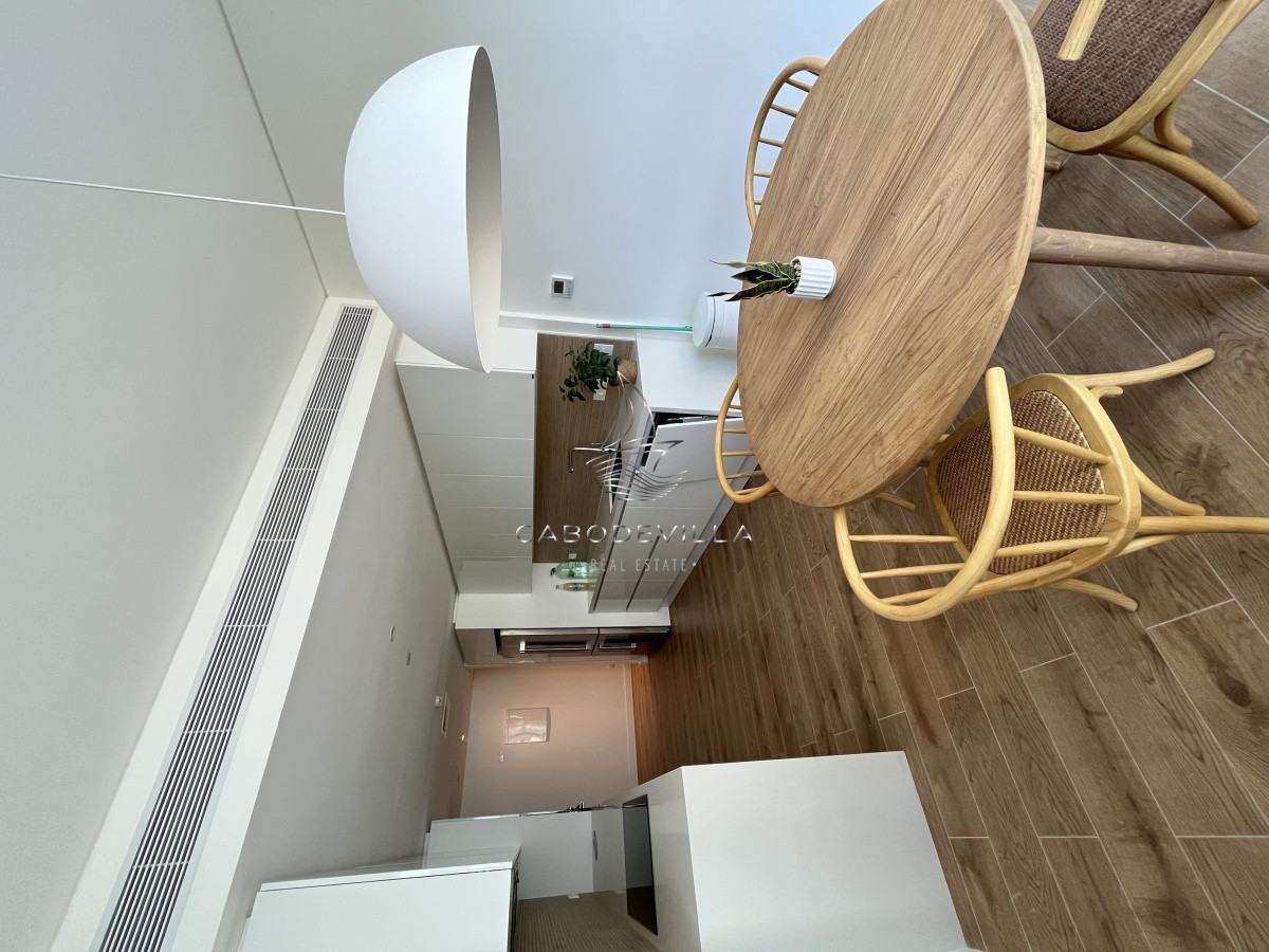 Apartamento ID.272 - En venta apartamento de 3 dormitorios mas dependencia 