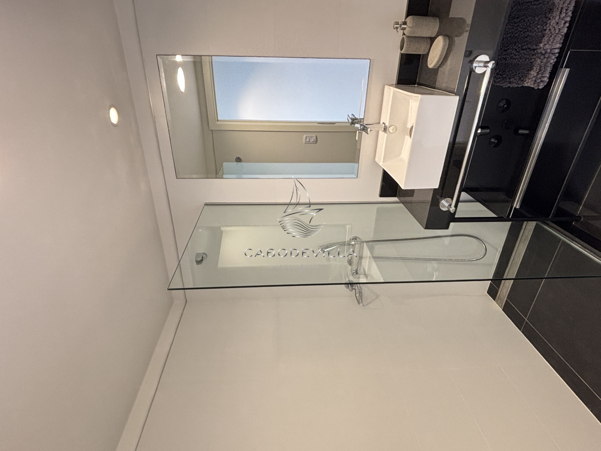 Apartamento ID.695 - En alquiler departamento de 3 suite con vista al mar 