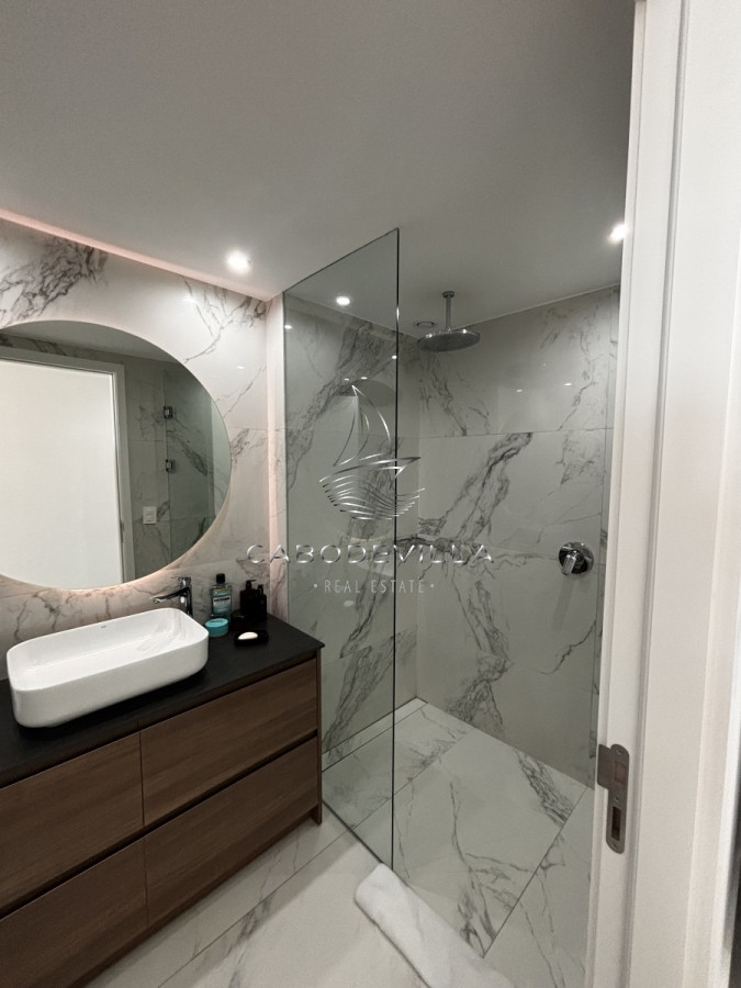 Apartamento ID.446 - En venta departamento de 3 dormitorios Playa Mansa 