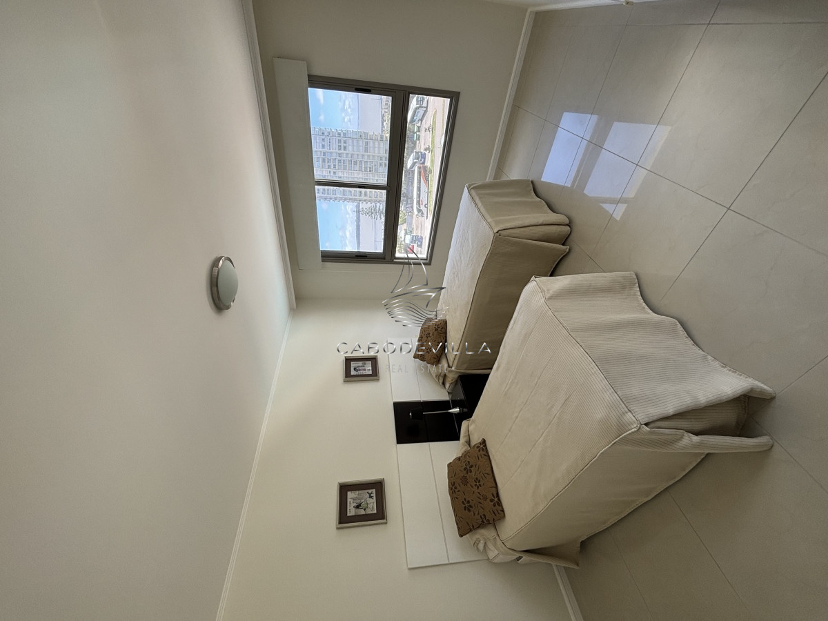Apartamento ID.412 - En alquiler apartamento de 3 dormitorios más dependencia 
